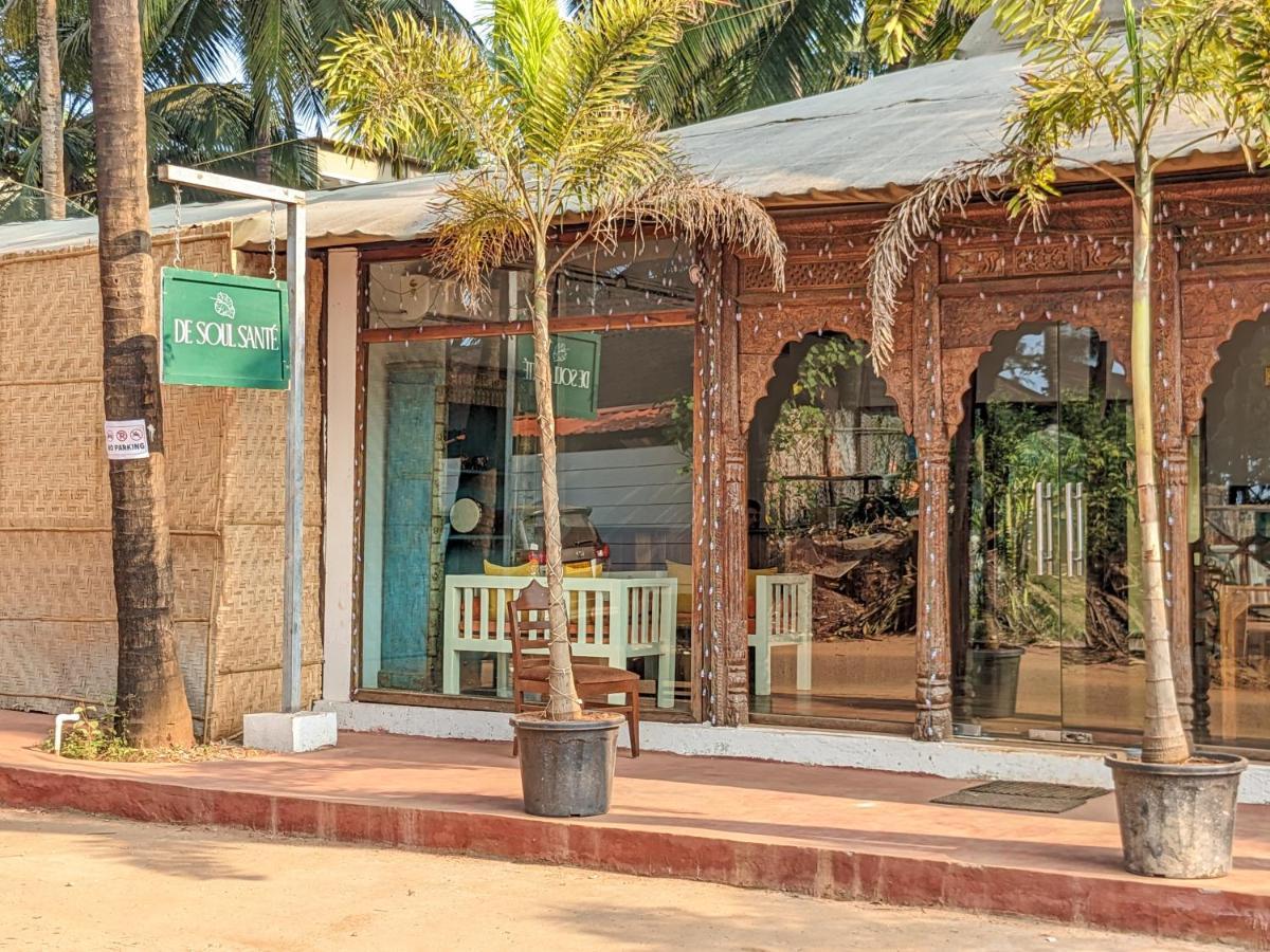 De Soul Sante Beach Resorts Morjim Goa Dış mekan fotoğraf